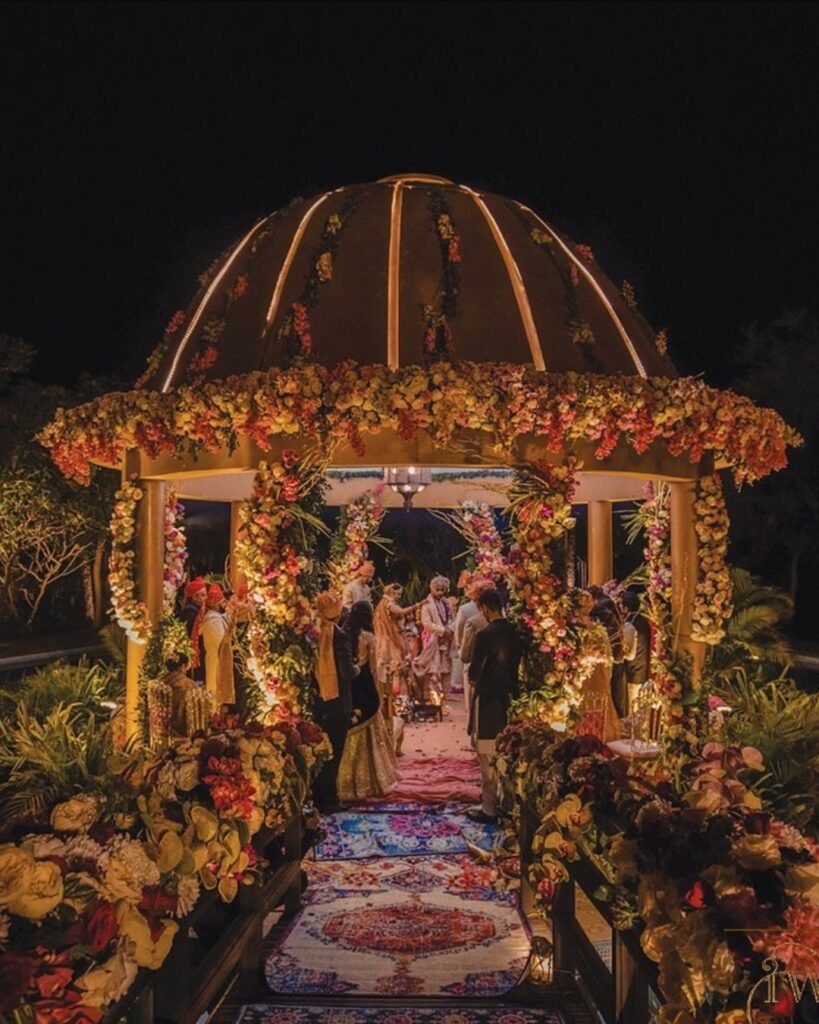 Affordable wedding venue in Gurgaon with banquet hall and open lawn